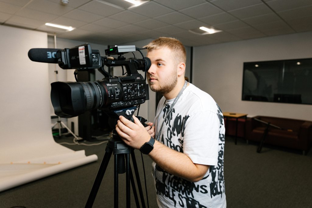 Digital Technologies - Image 9